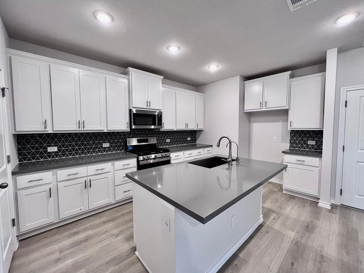 4701 Lavender Field PATH # 186