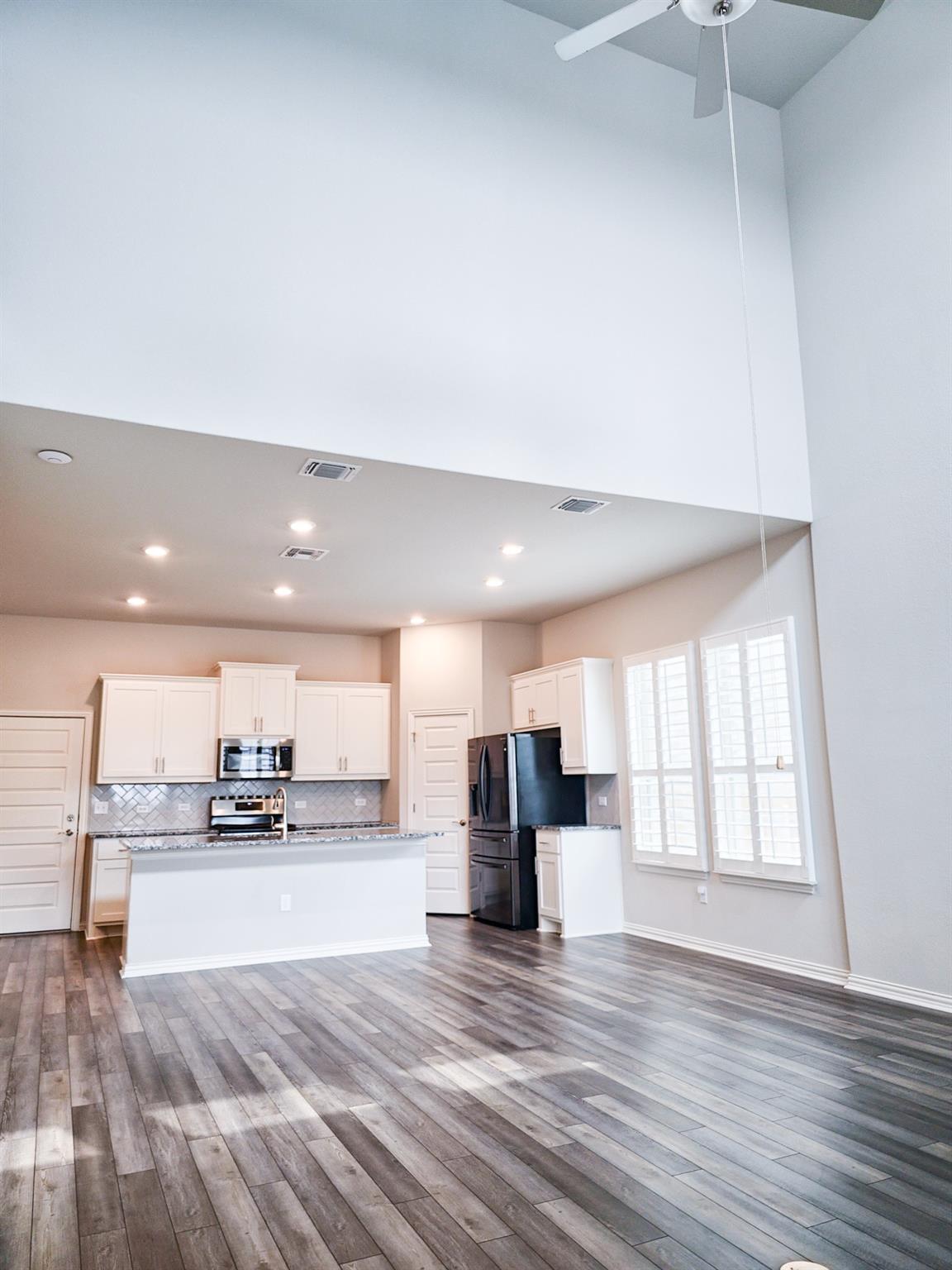 12716 Bloomington DR