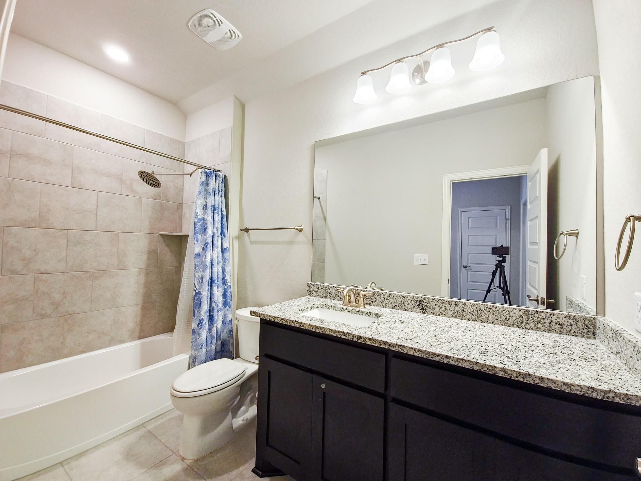 12716 Bloomington DR
