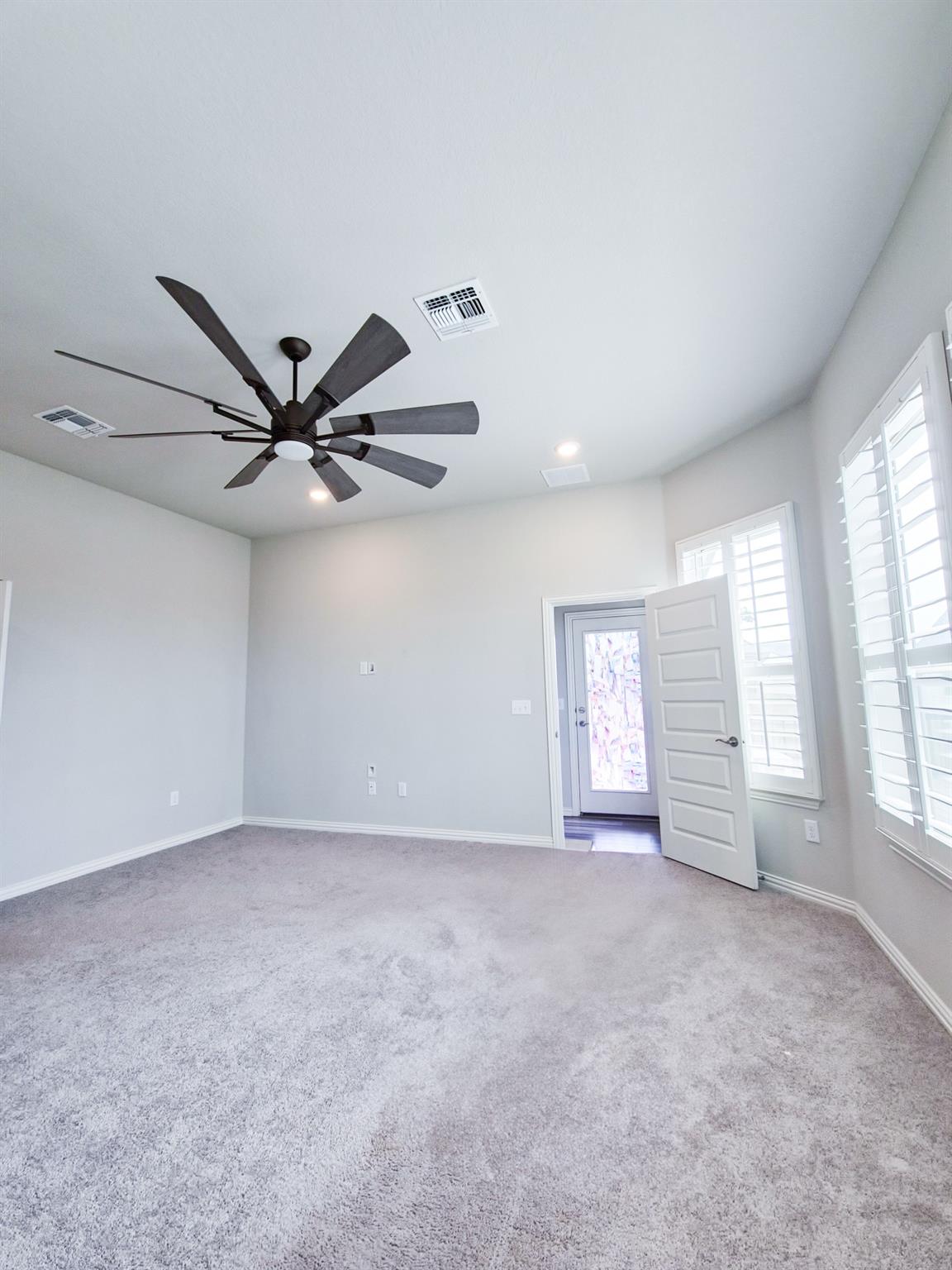 12716 Bloomington DR