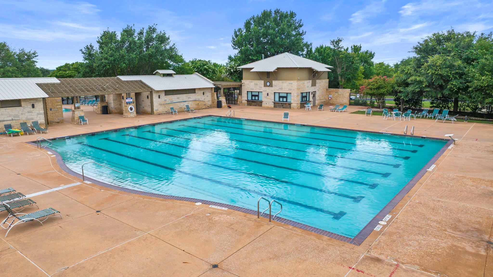 9424 Castle Pines DR
