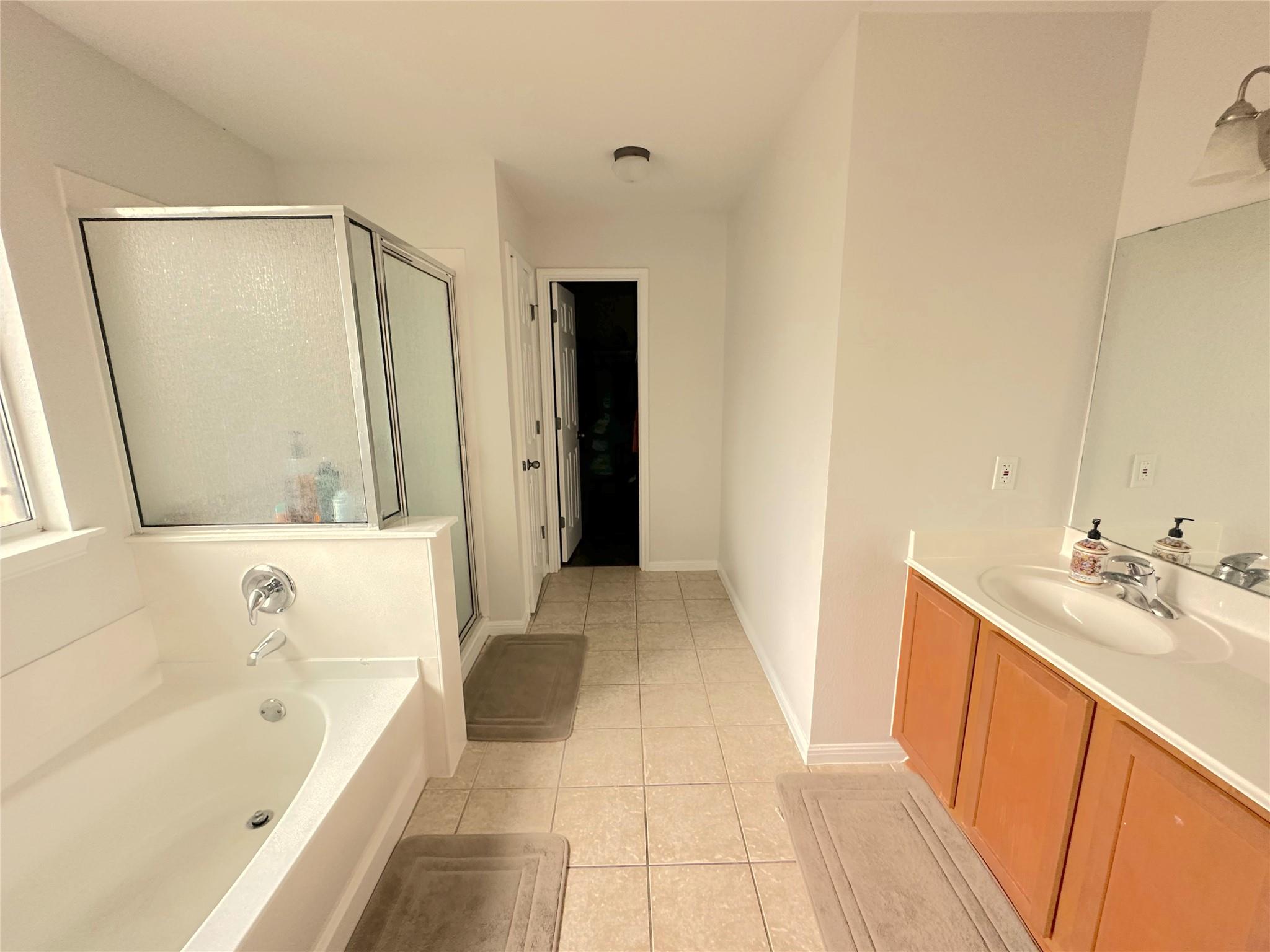 9600 Castle Pines DR
