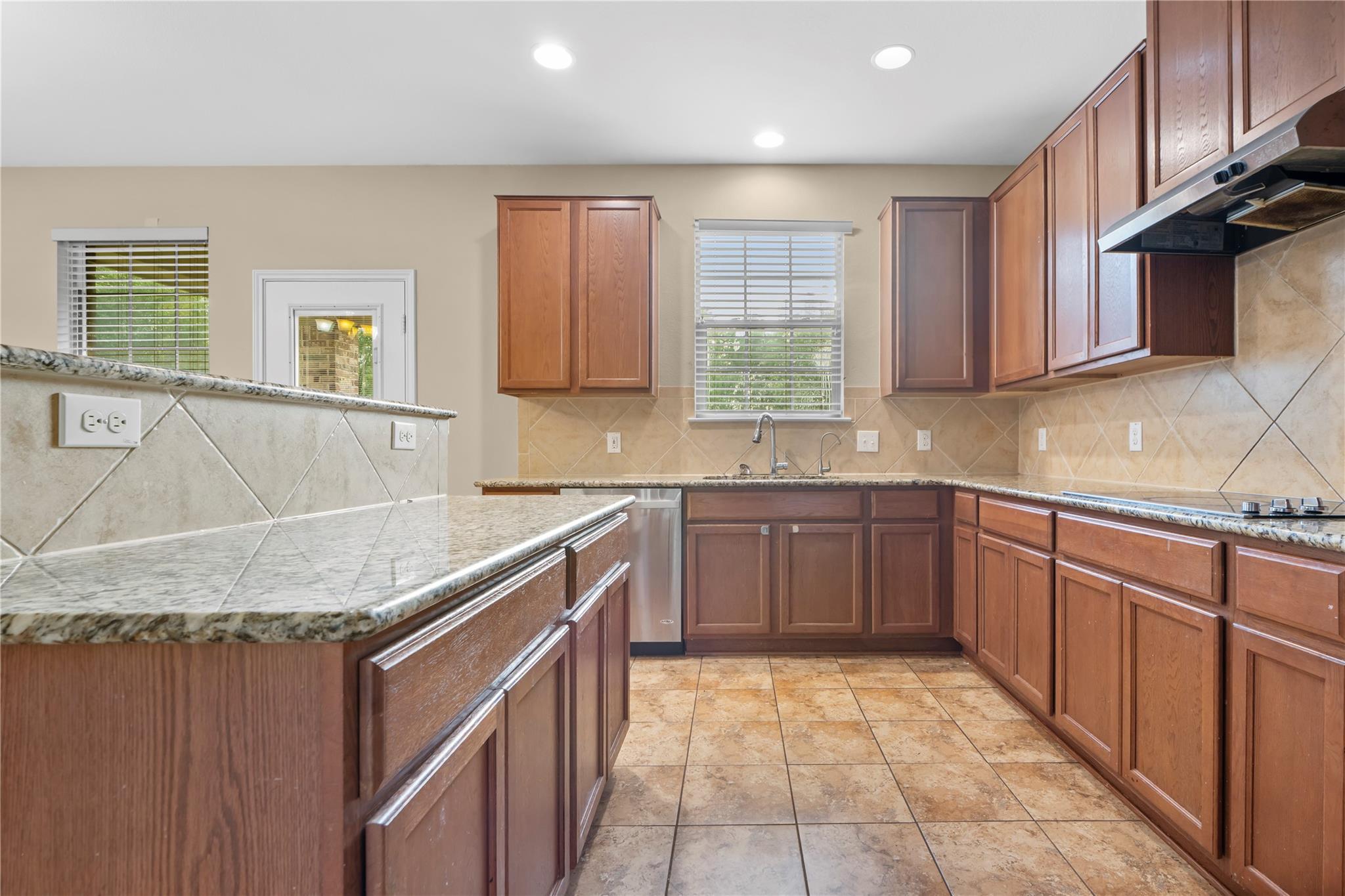 14308 Lake Victor DR