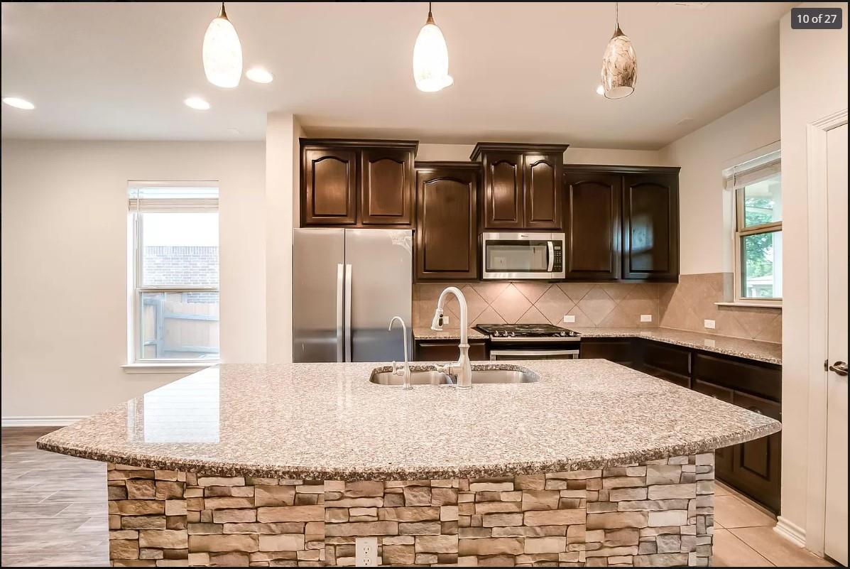 14215 McCoy LOOP