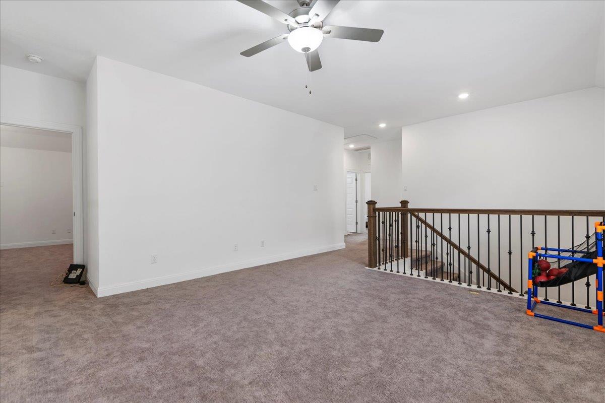 240 Inlet LN, Leander