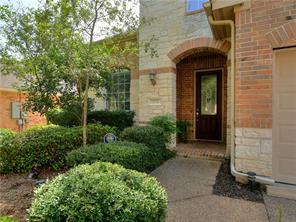 2737 Plantation DR