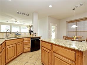 2737 Plantation DR