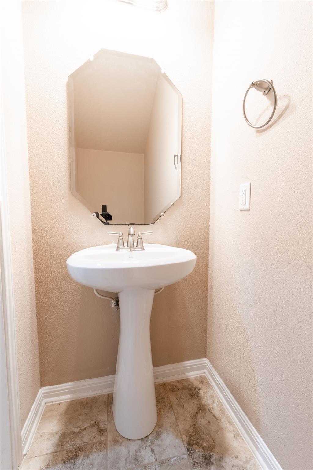 7220 Wyoming Springs DR # 203