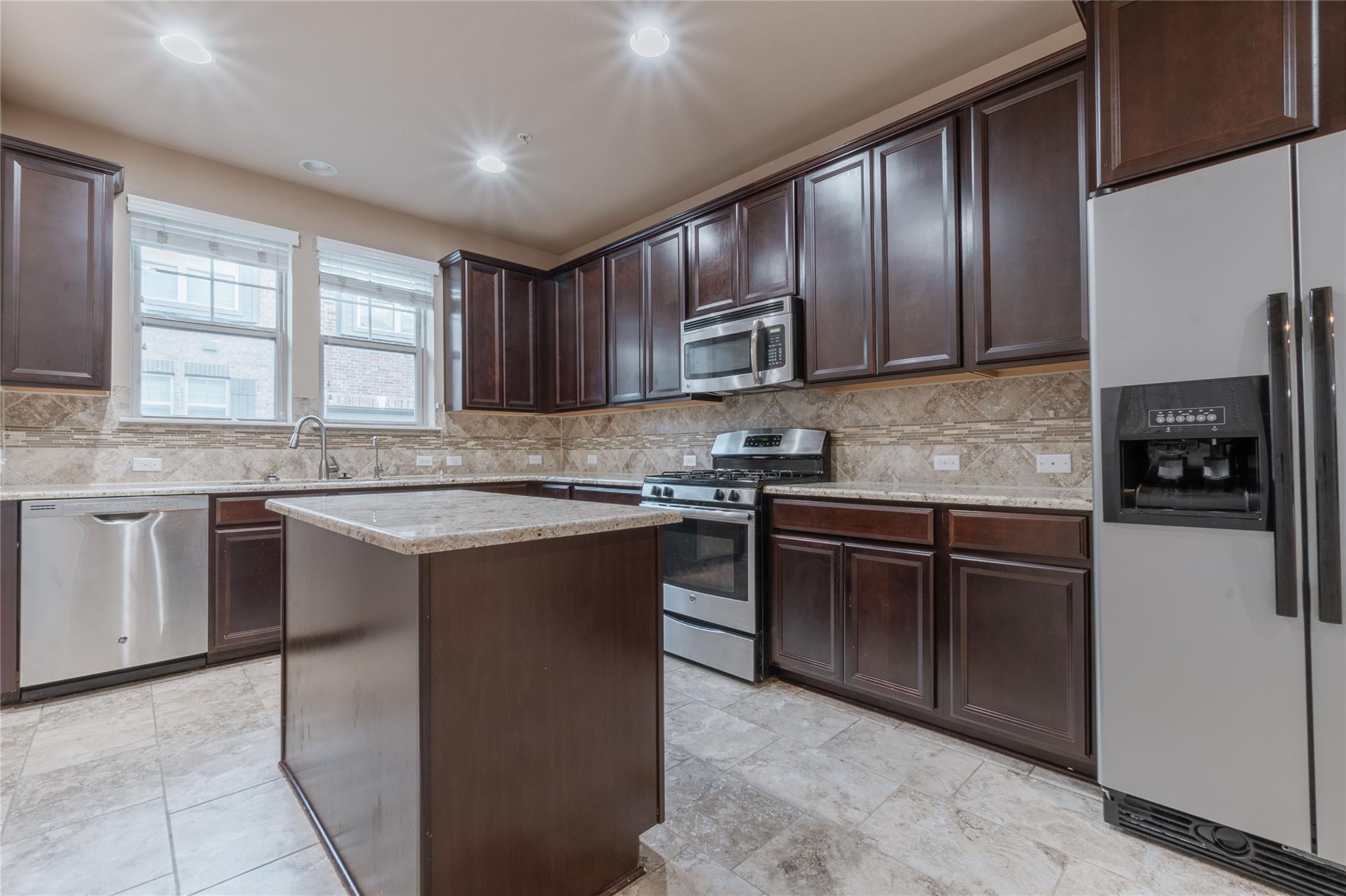 7220 Wyoming Springs DR # 203