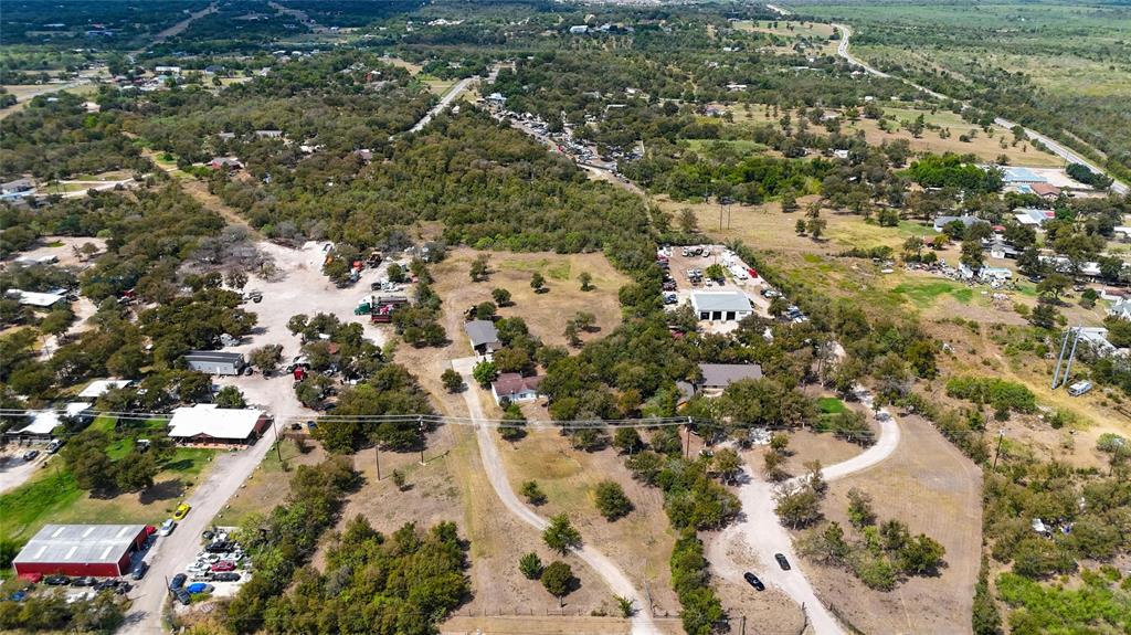 8106 WOLF LN