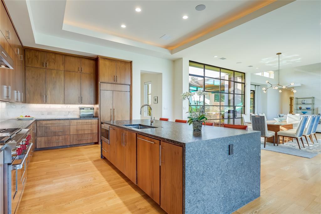 4901 Peralta LN