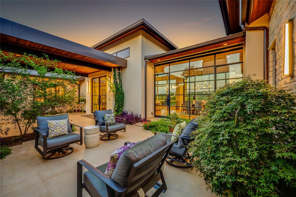 4901 Peralta LN