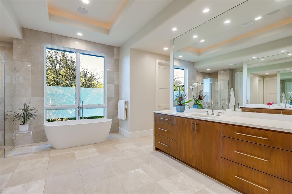 4901 Peralta LN