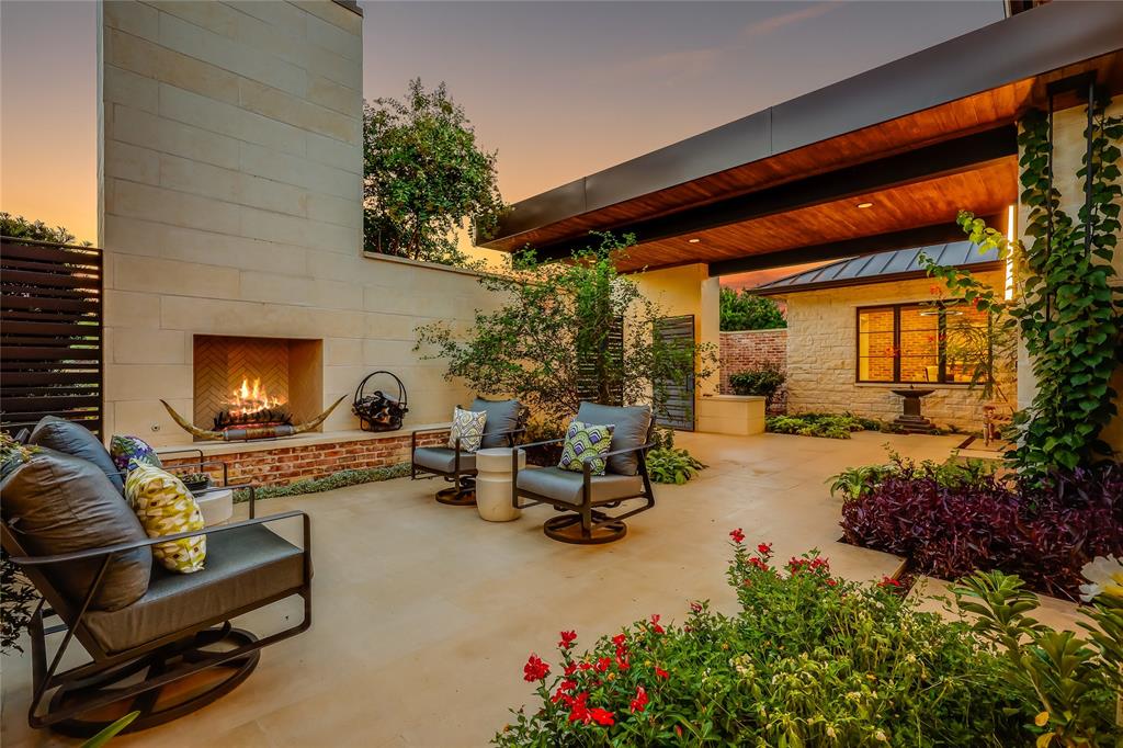 4901 Peralta LN