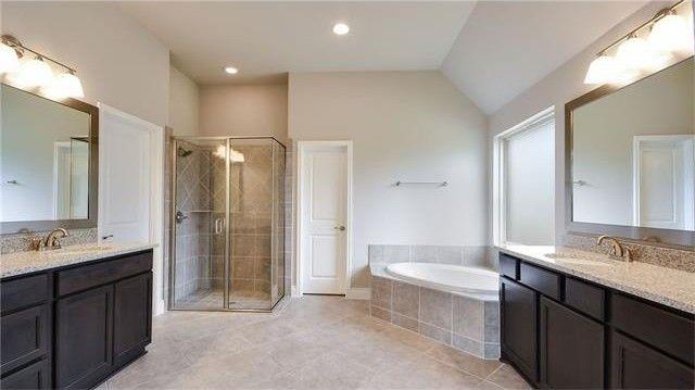 2017 LIMESTONE LAKE DR