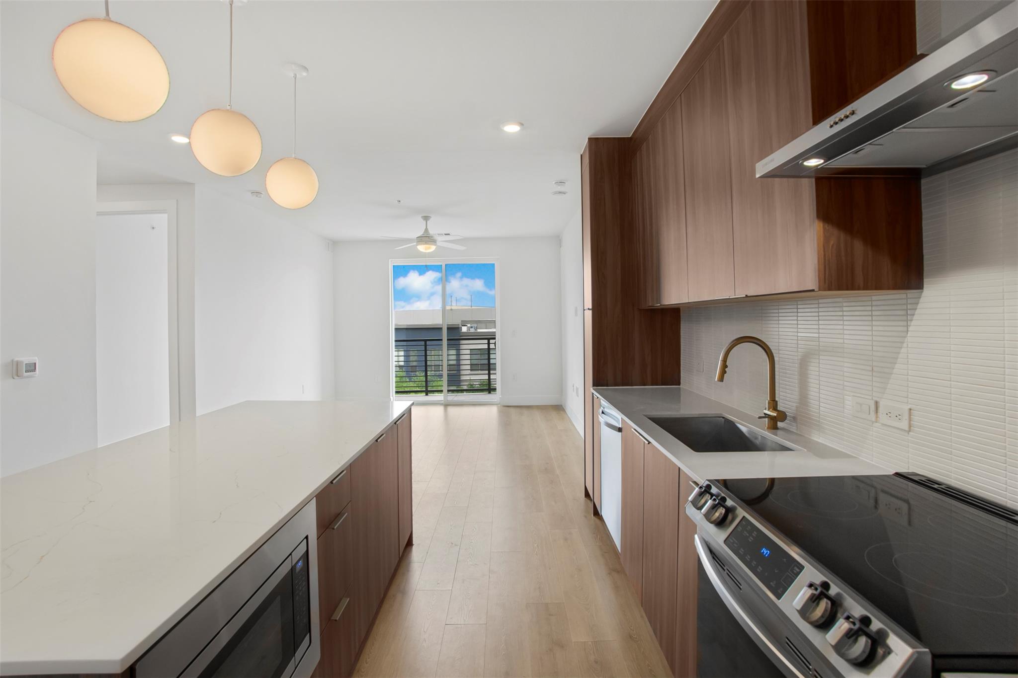 1701 Simond Ave # 520