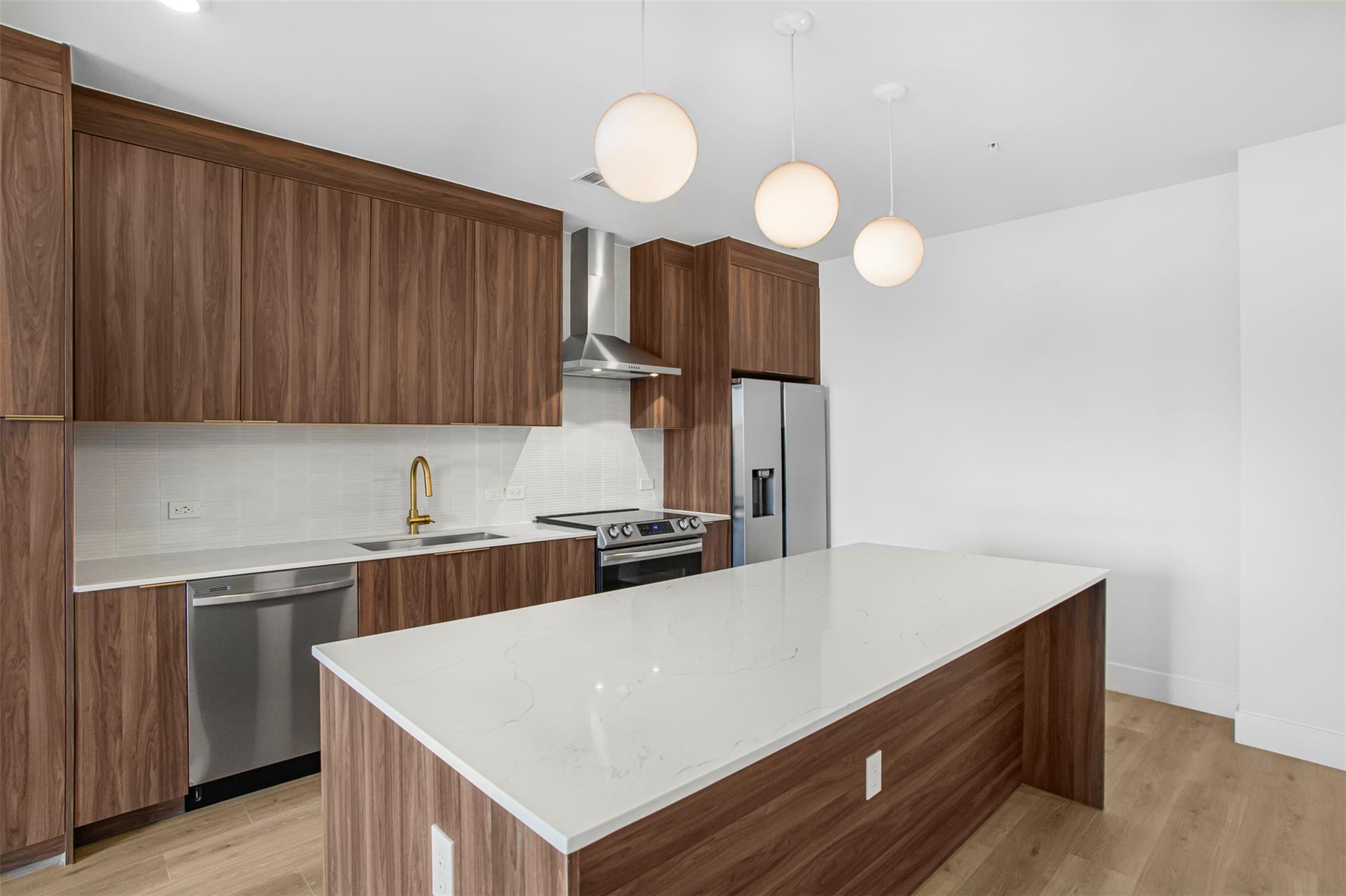 1701 Simond Ave # 520