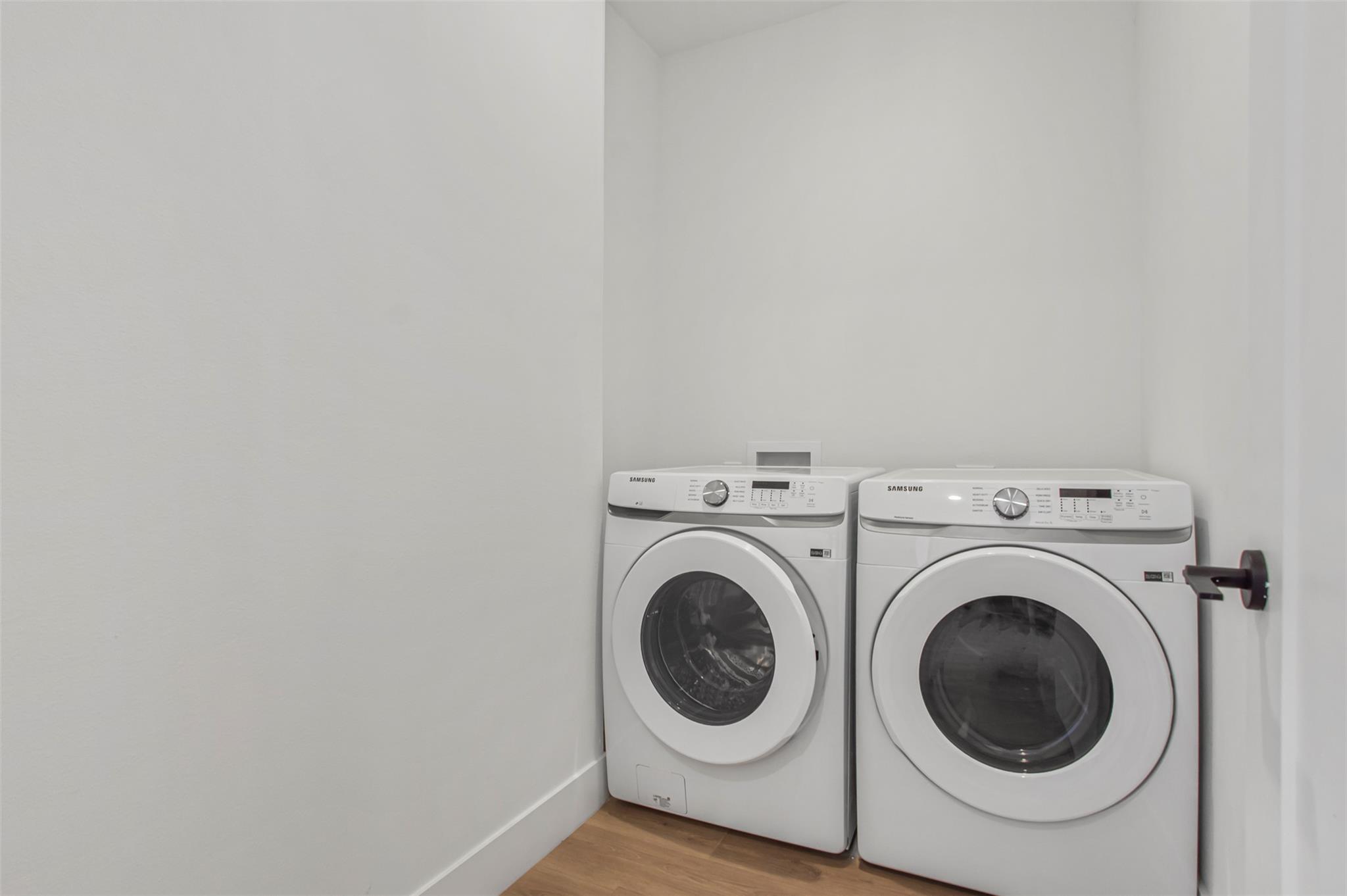 1701 Simond Ave # 520