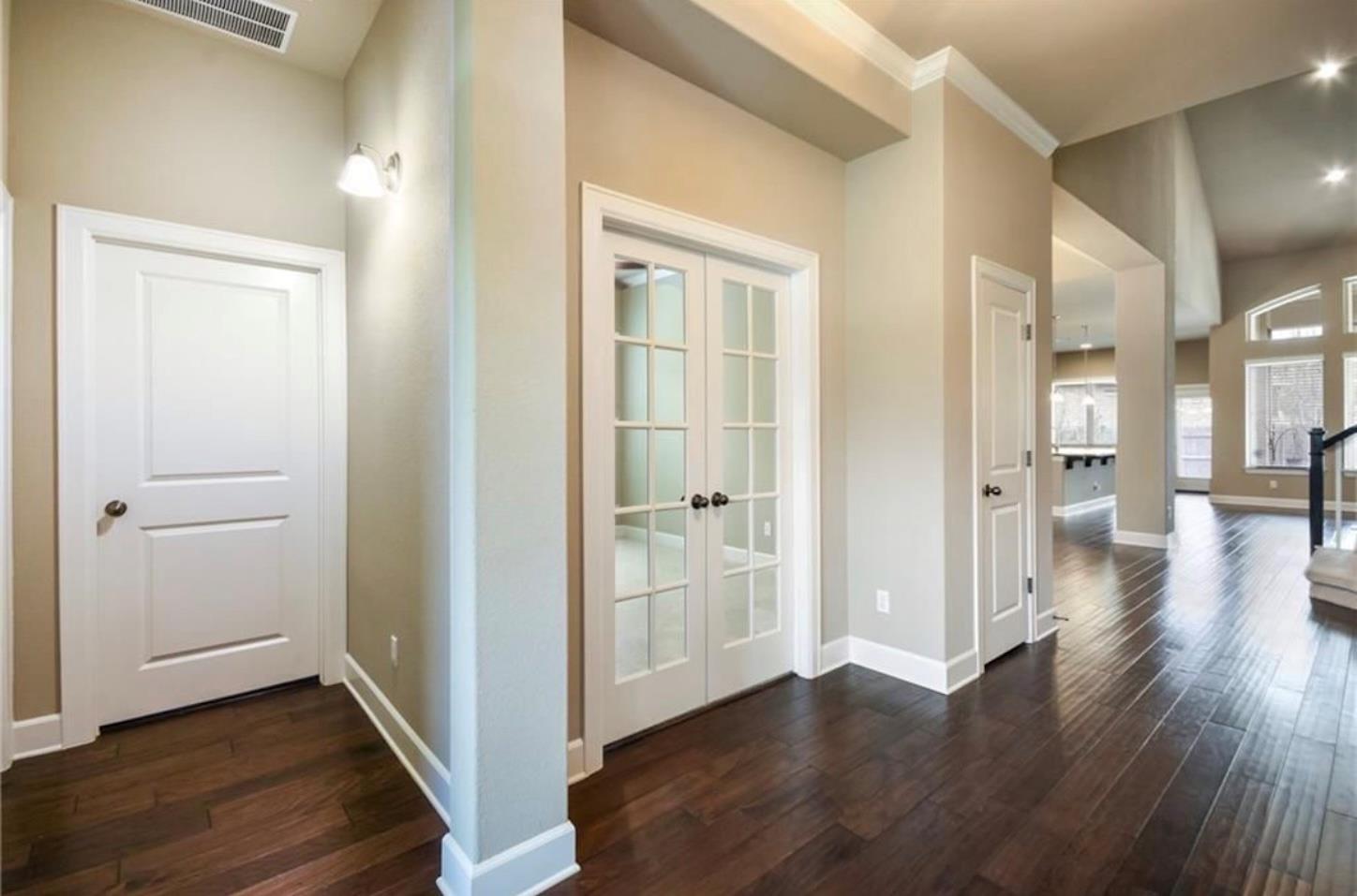 213 Simmons DR