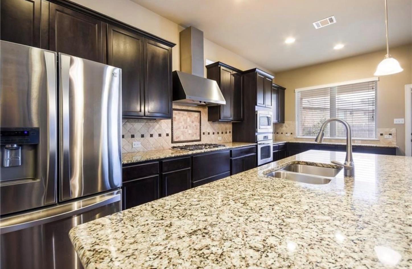 213 Simmons DR
