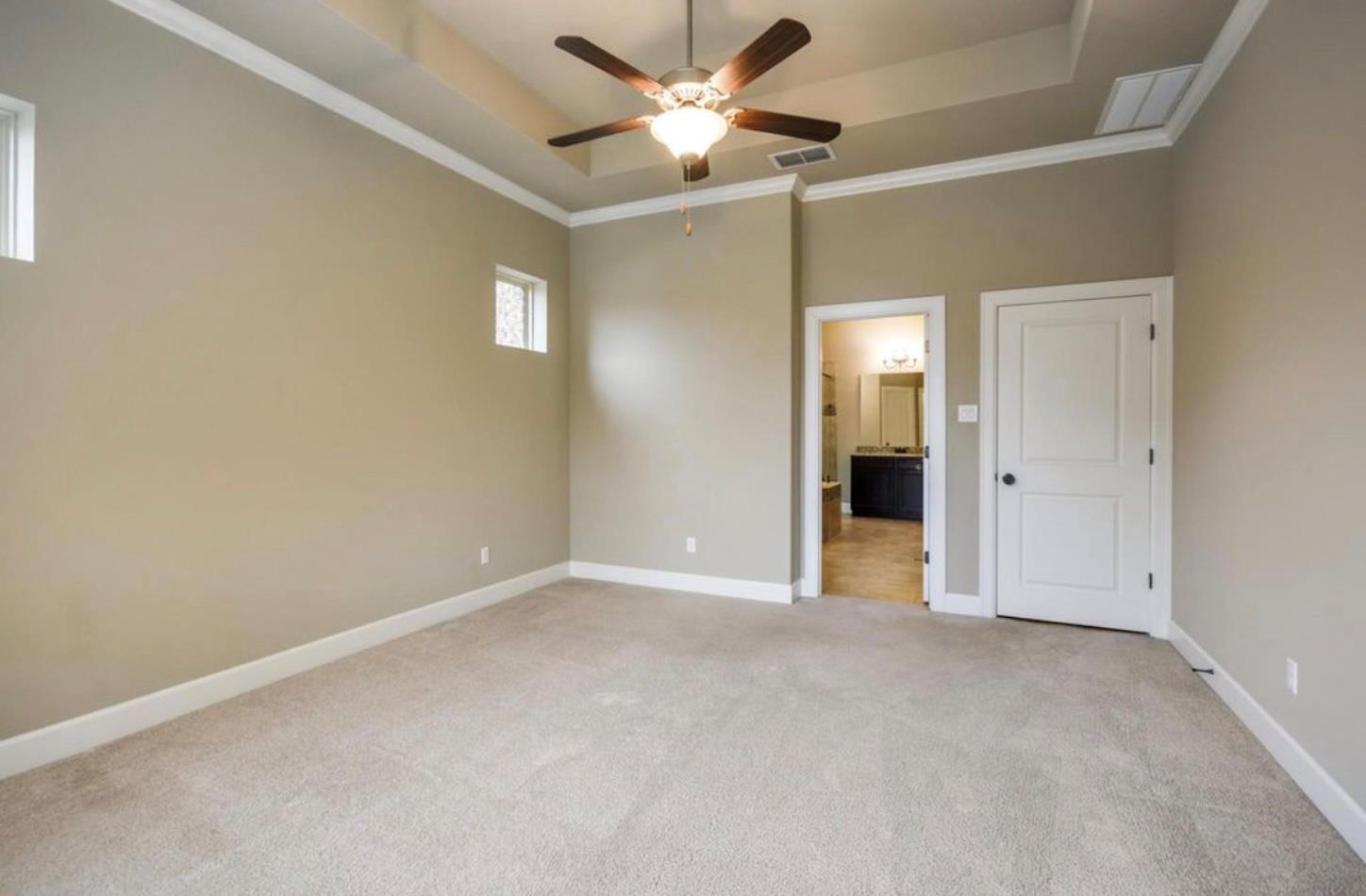 213 Simmons DR
