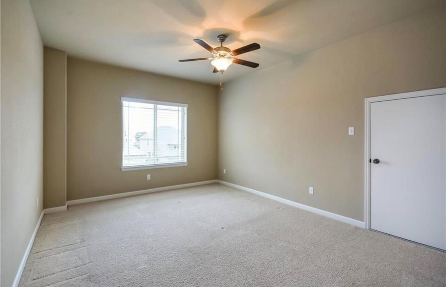 213 Simmons DR