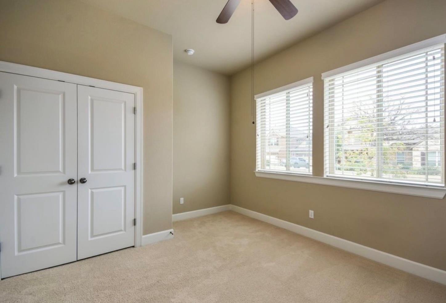 213 Simmons DR