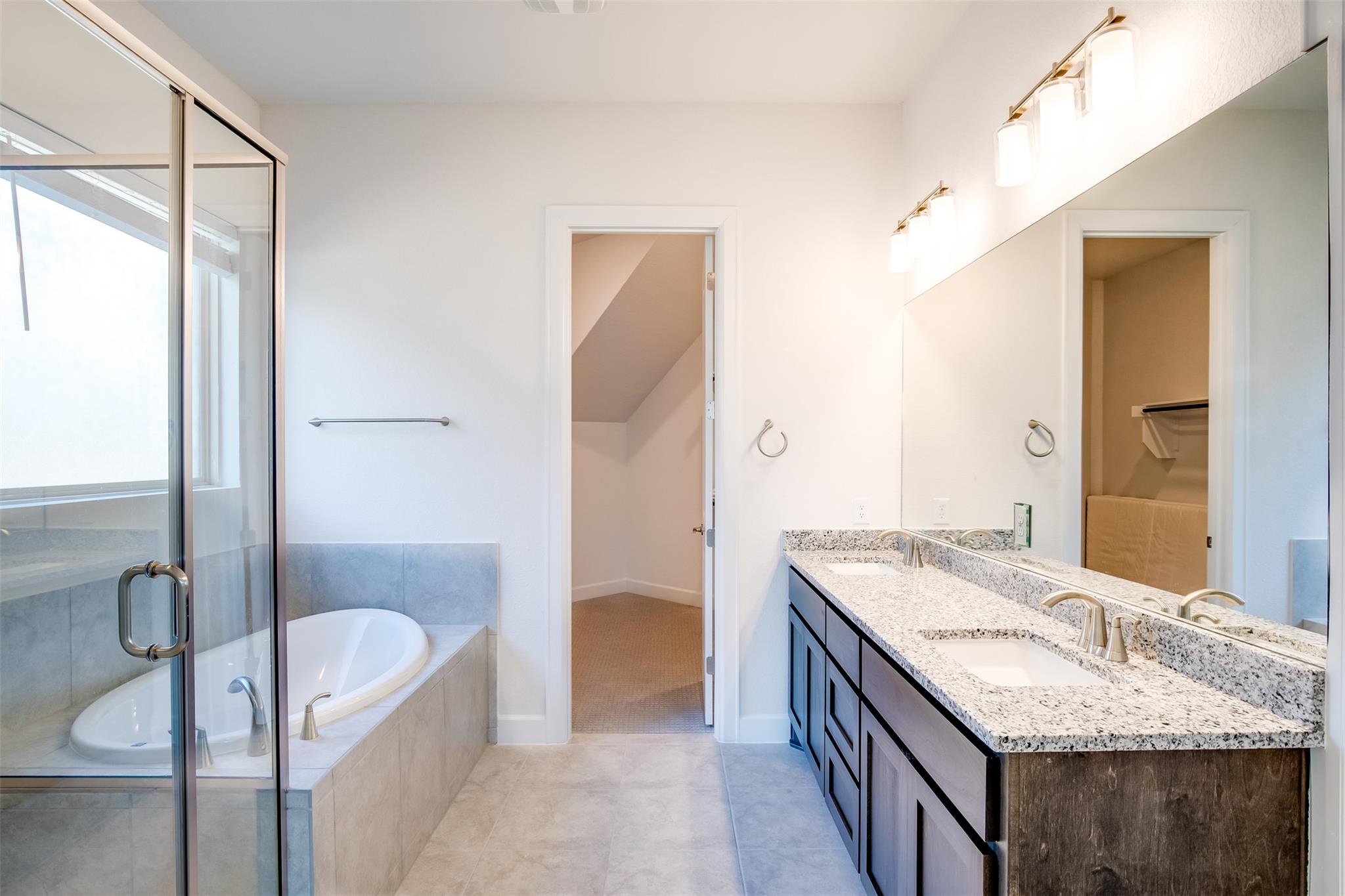 12706 Bloomington DR