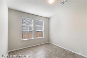 117 Crescent ST