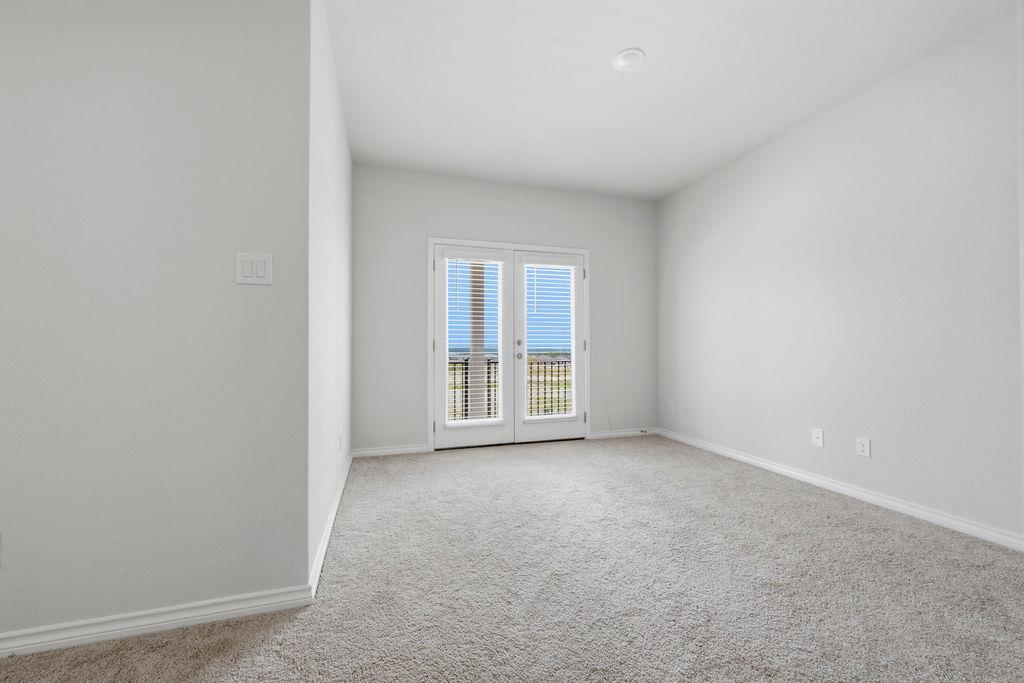 245 Leeland DR