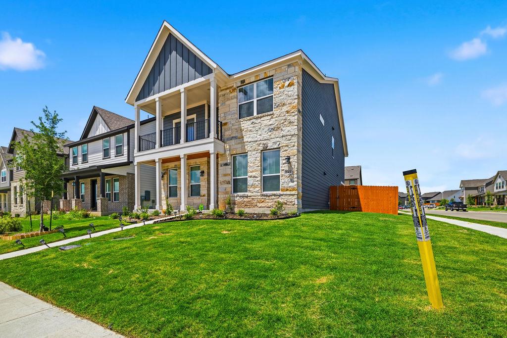 245 Leeland DR