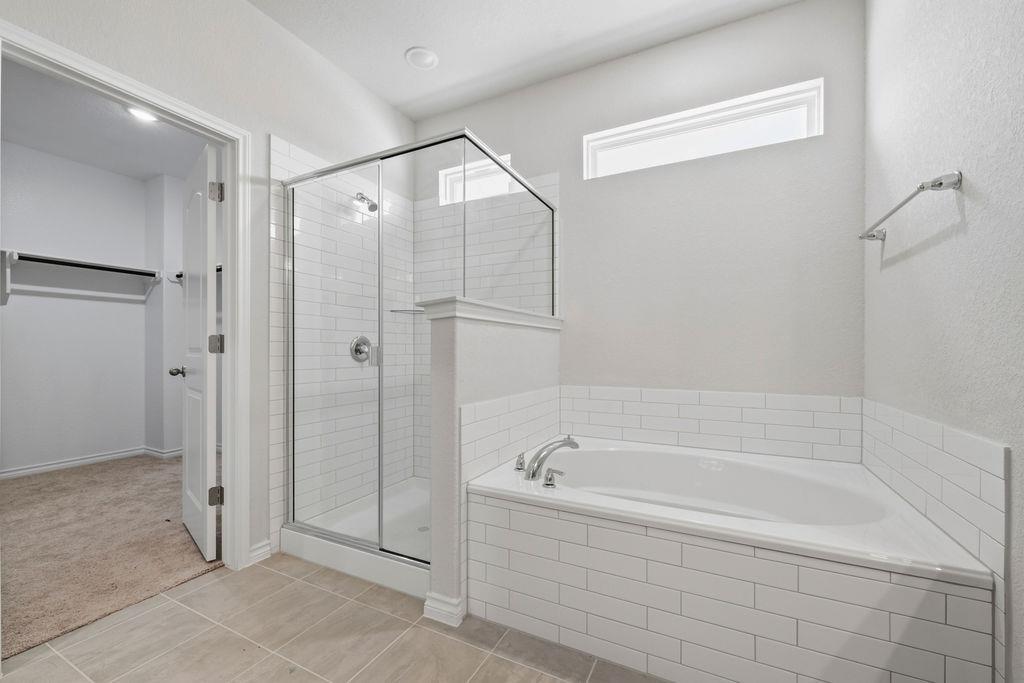 245 Leeland DR