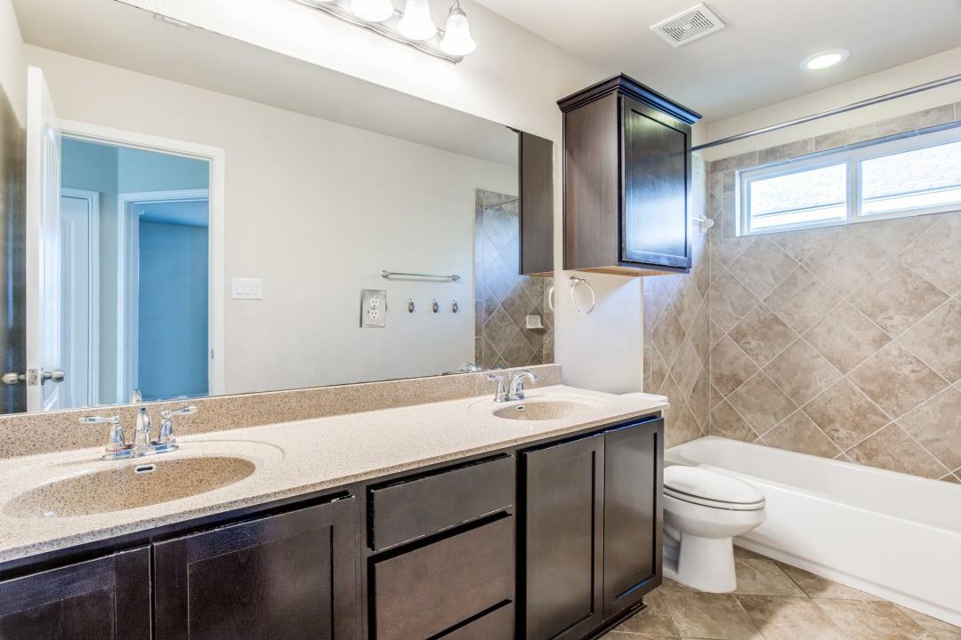 11628 Yeadon WAY