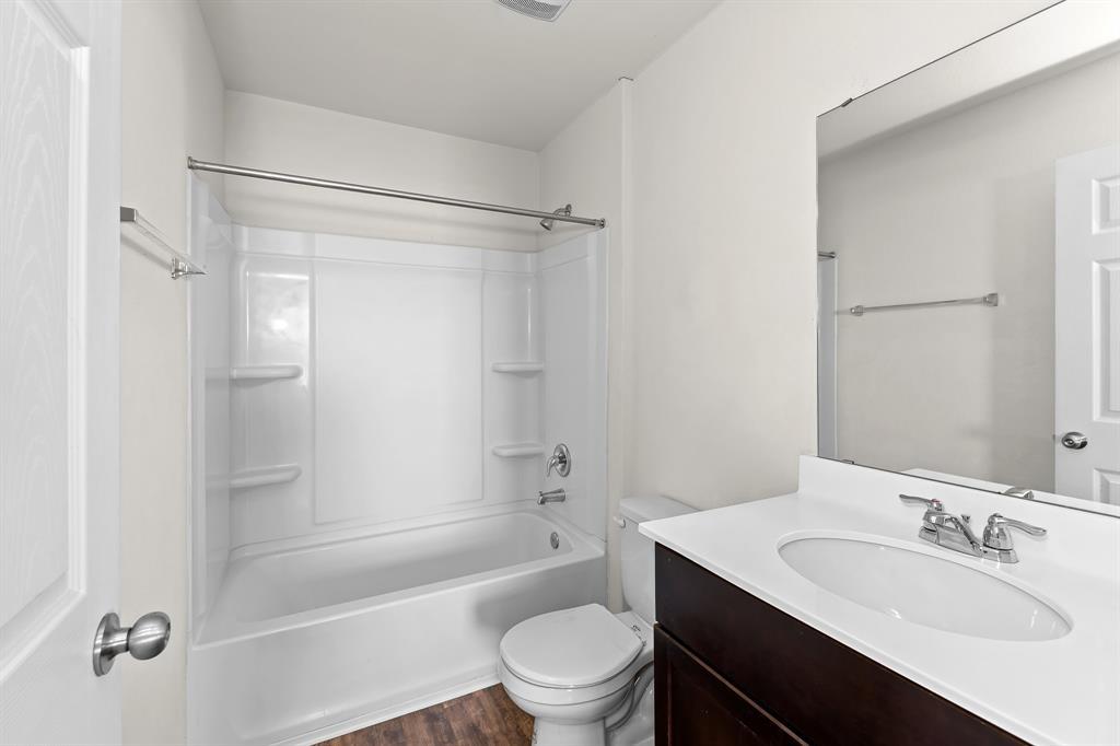 457 Bedford Falls LN