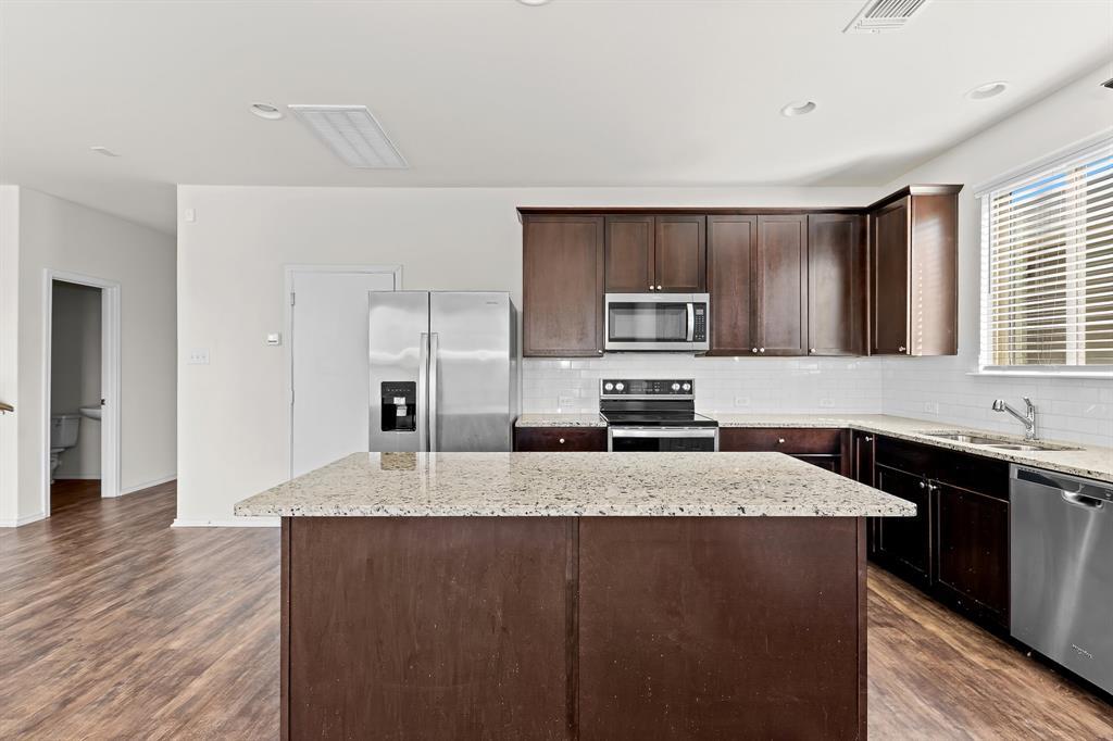 457 Bedford Falls LN