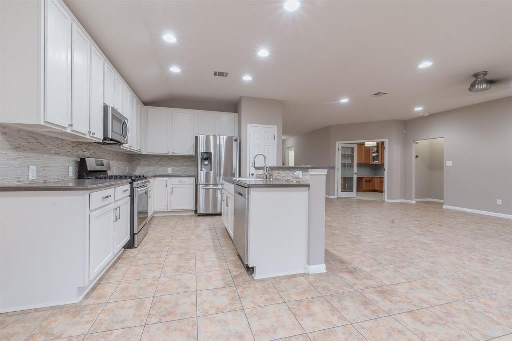9408 Castle Pines DR