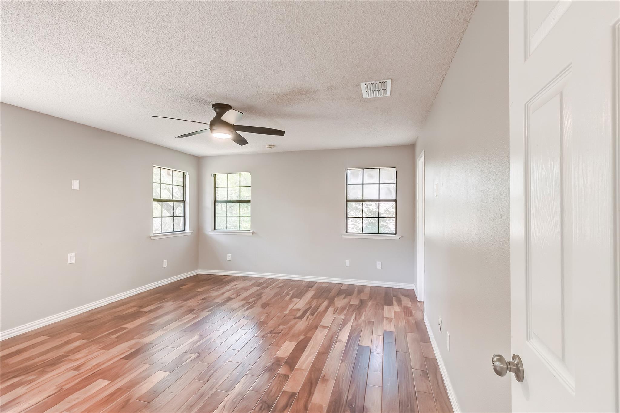 10905 Wintergreen HL