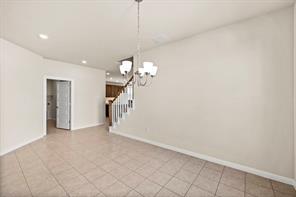 212 Sand Lily LN