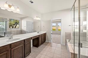 212 Sand Lily LN