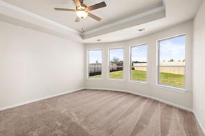 212 Sand Lily LN