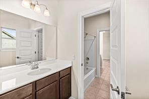 212 Sand Lily LN