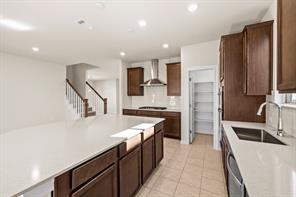 212 Sand Lily LN