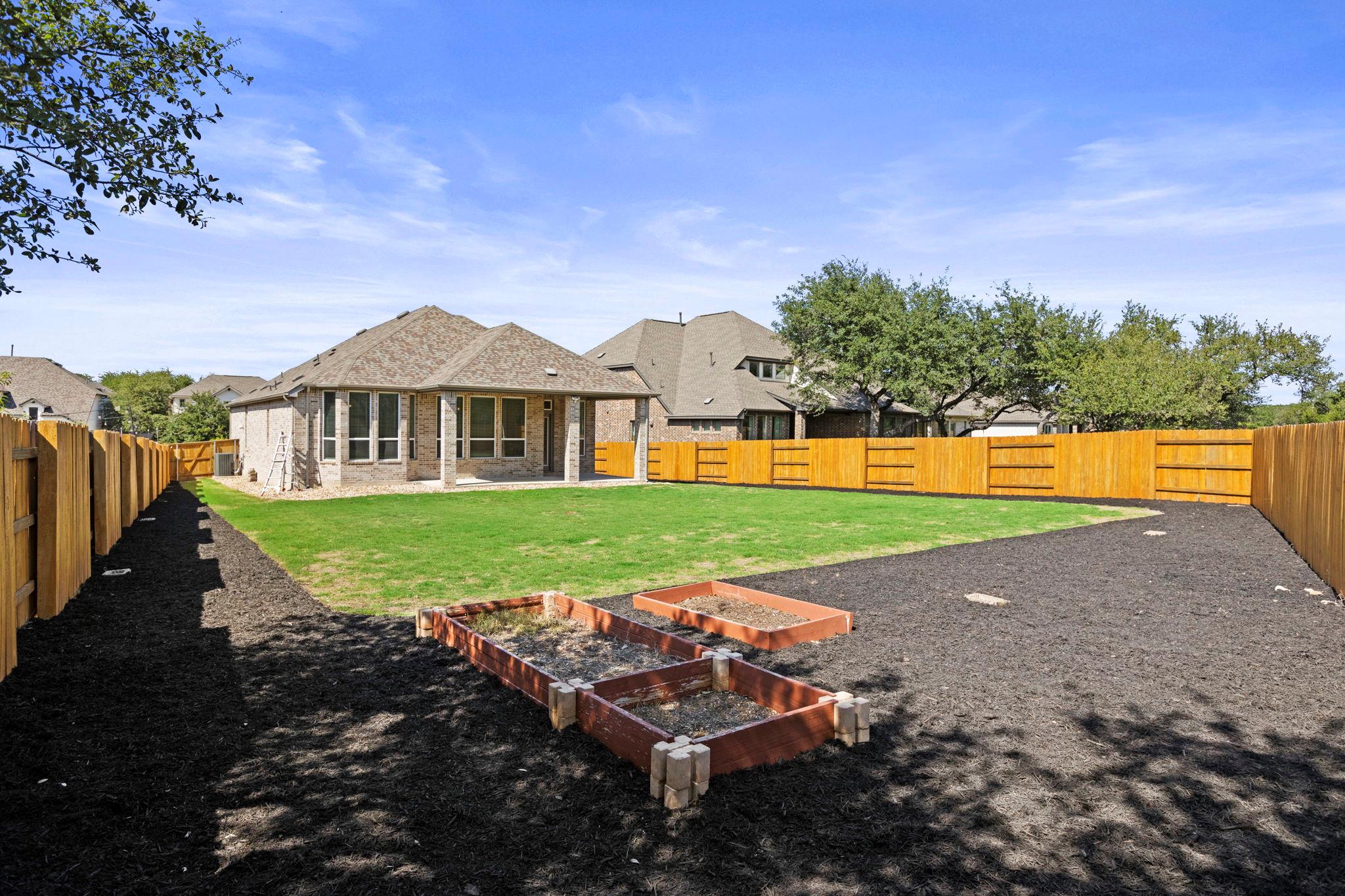 1204 Texas Ash LN