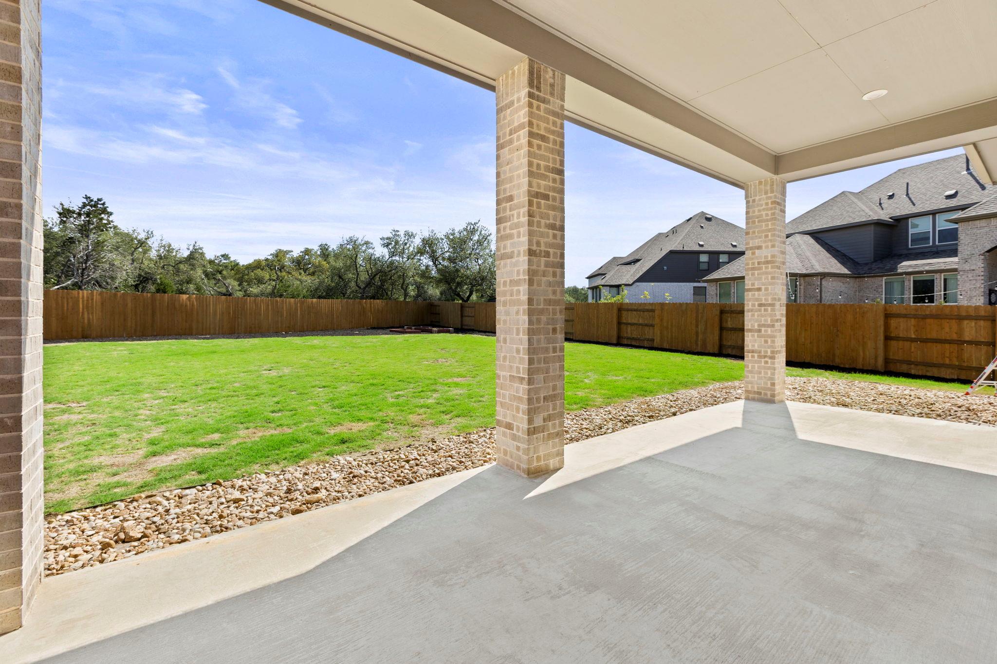 1204 Texas Ash LN