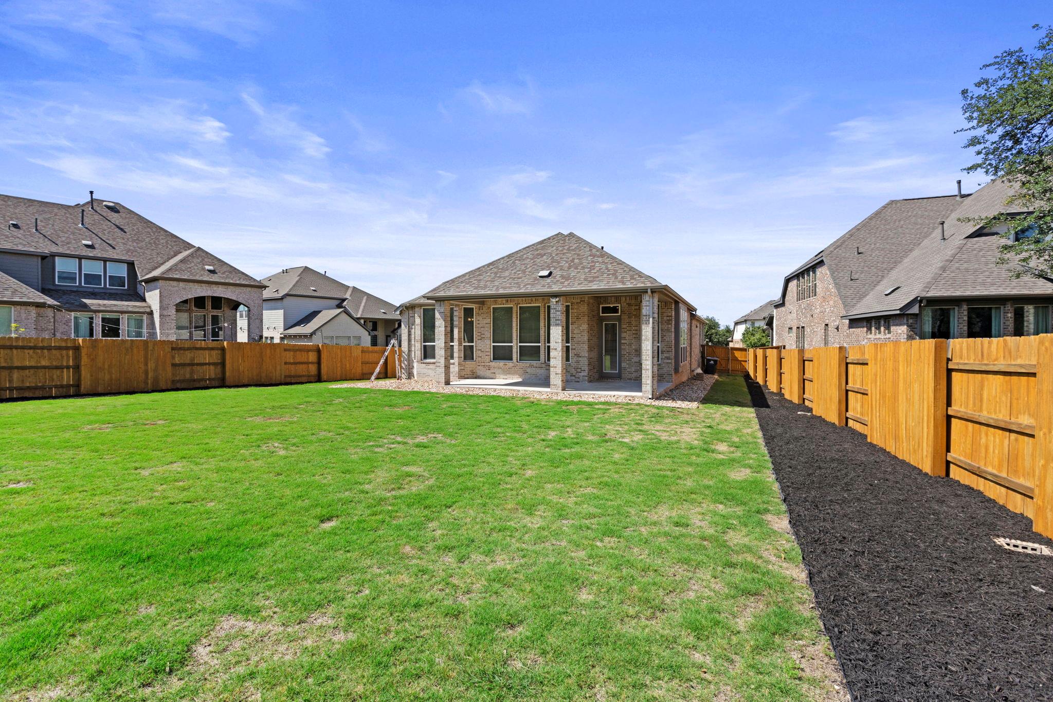 1204 Texas Ash LN