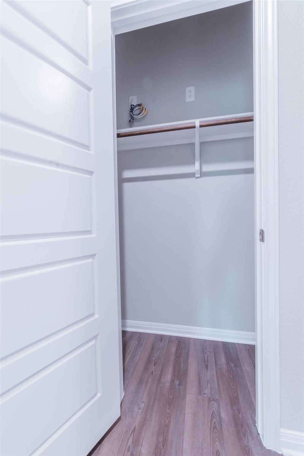 2838 Dell Hollow Dr DR