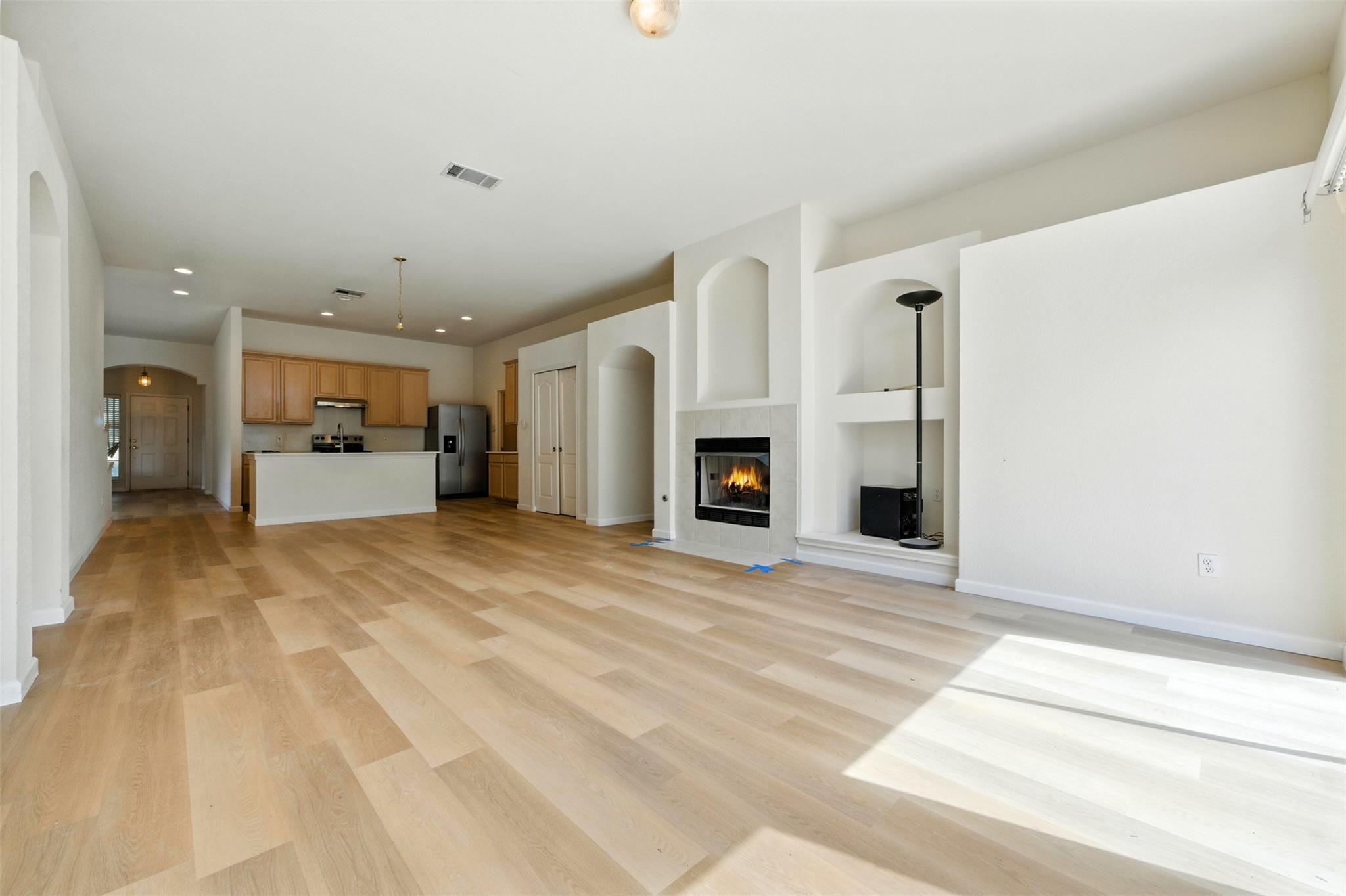 5609 Beachmont CT
