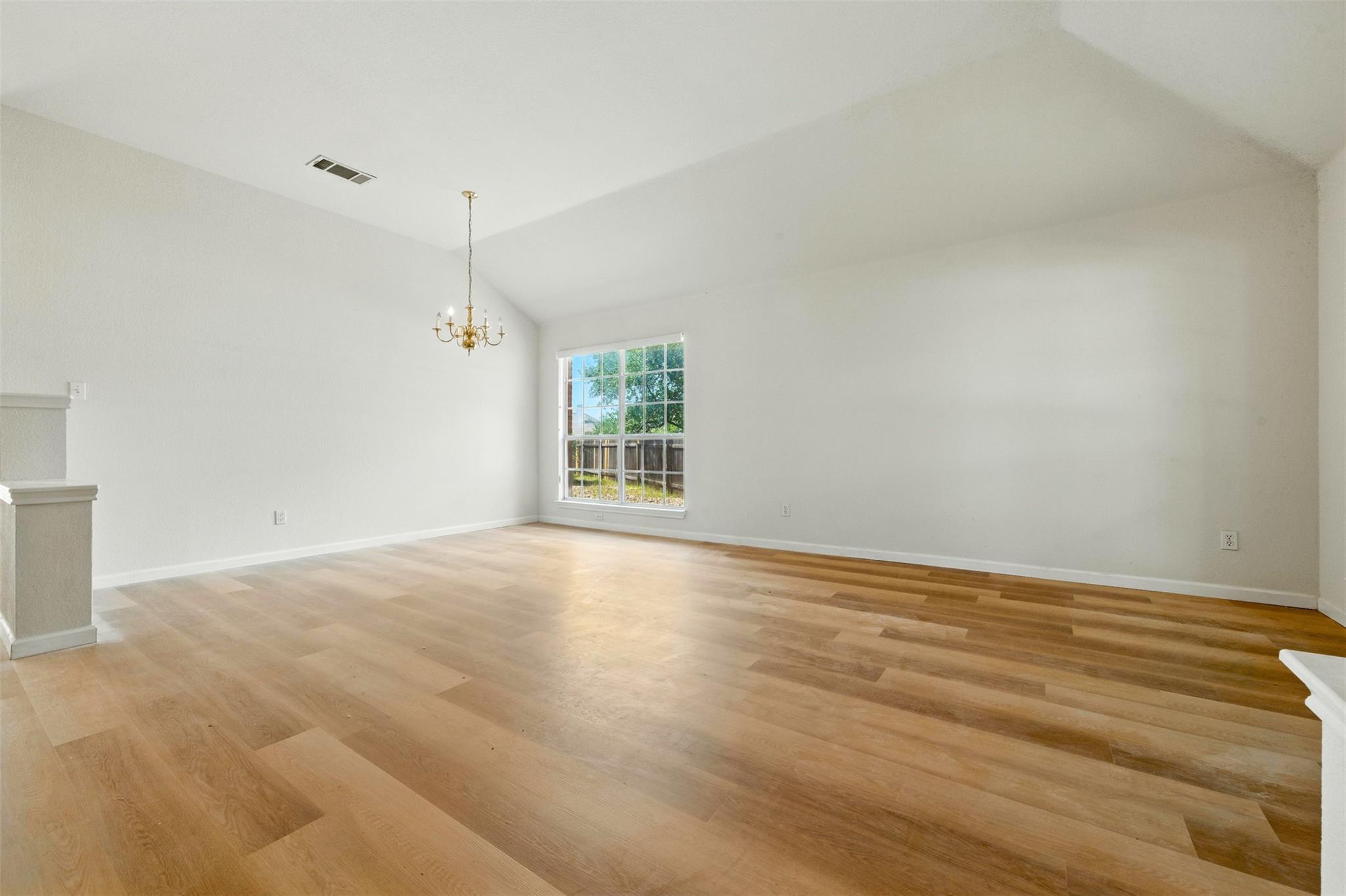 5609 Beachmont CT