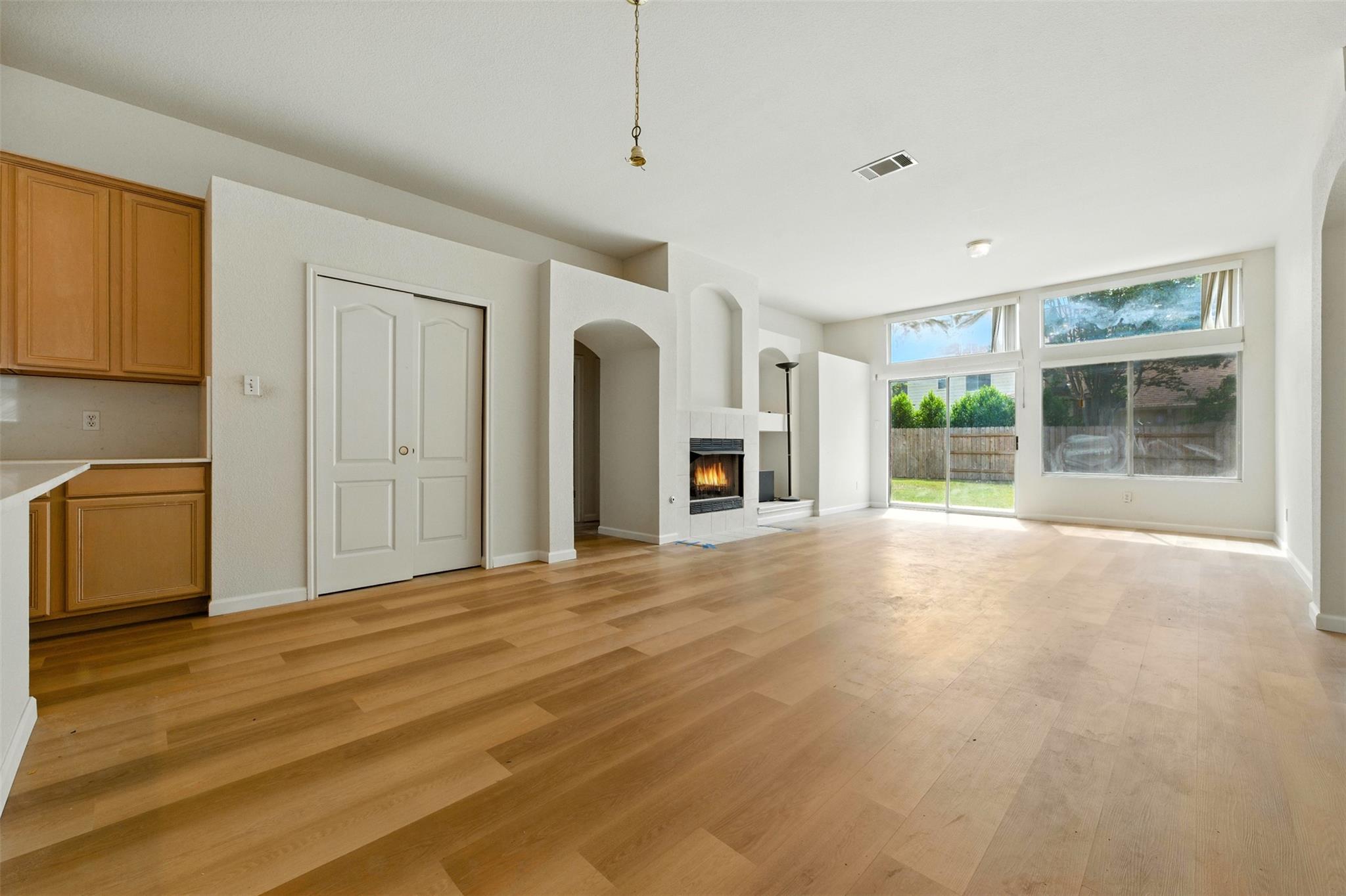 5609 Beachmont CT