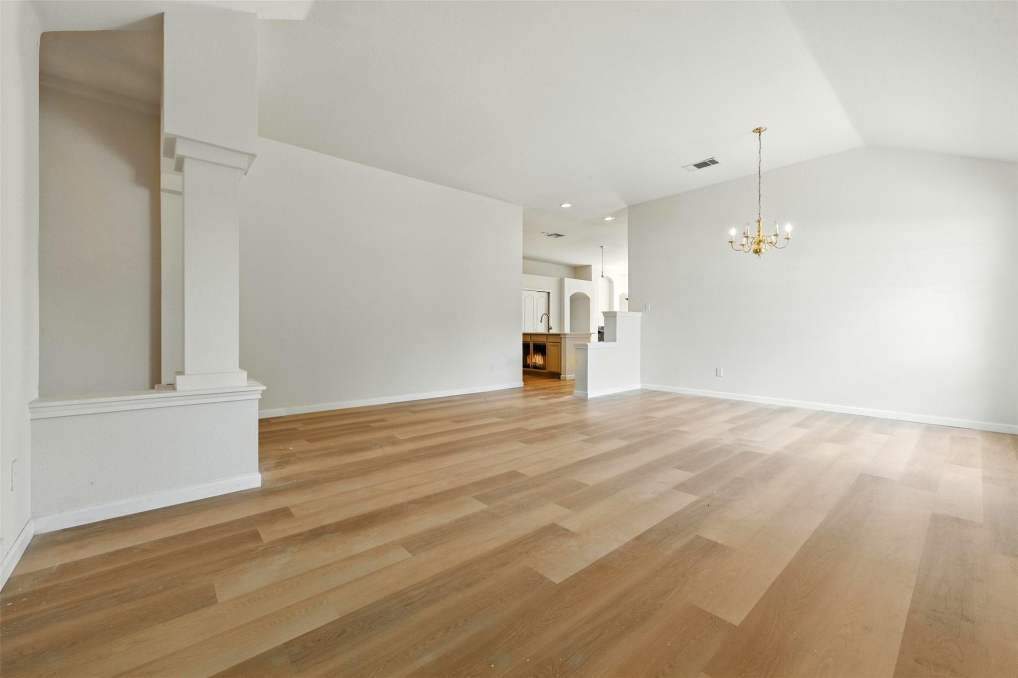 5609 Beachmont CT
